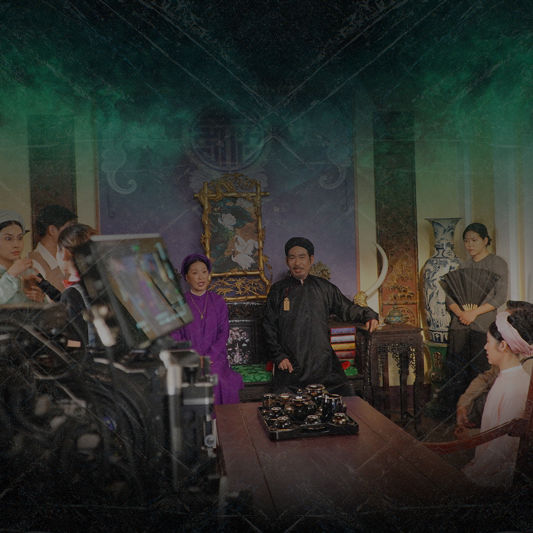 Linh Miêu - Quỷ Nhập Tràng lại tốn kém nhiều cho bối cảnh. Linh Miêu - Quỷ Nhập Tràng lại tốn kém nhiều cho bối cảnh.