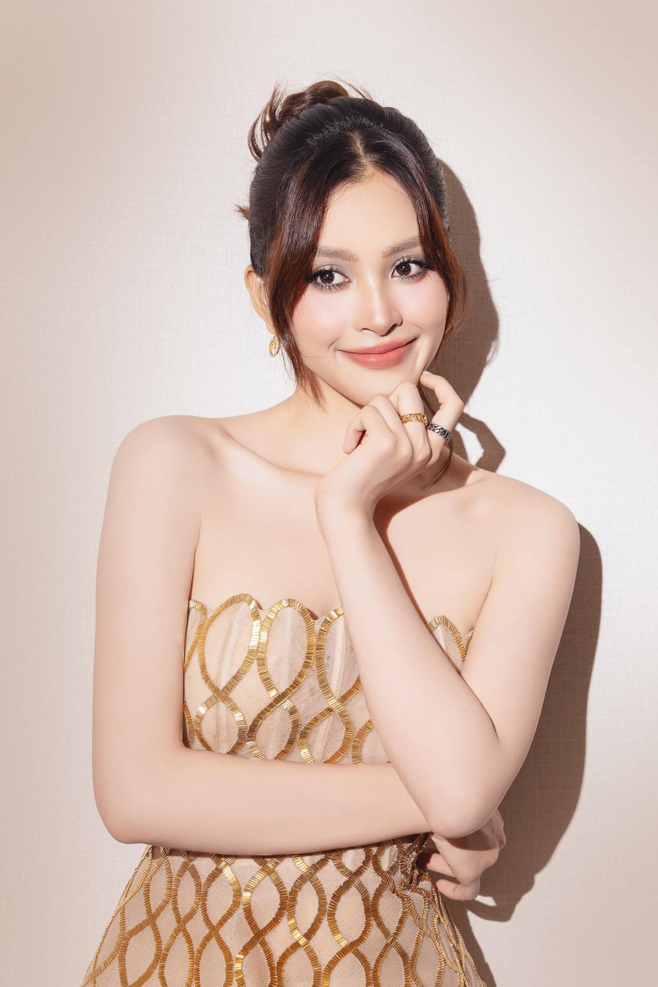 Tiểu Vy tâm sự về lần đầu được đóng vai chính.