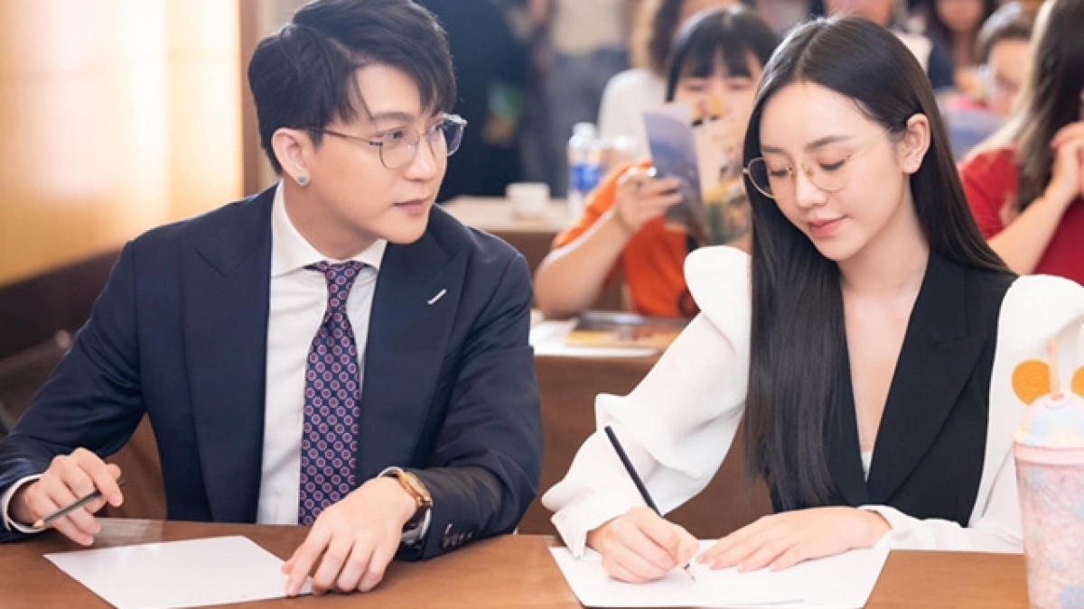 B Trần và Quỳnh Kool liên tục sánh đôi trong nhiều sự kiện. B Trần và Quỳnh Kool liên tục sánh đôi trong nhiều sự kiện.