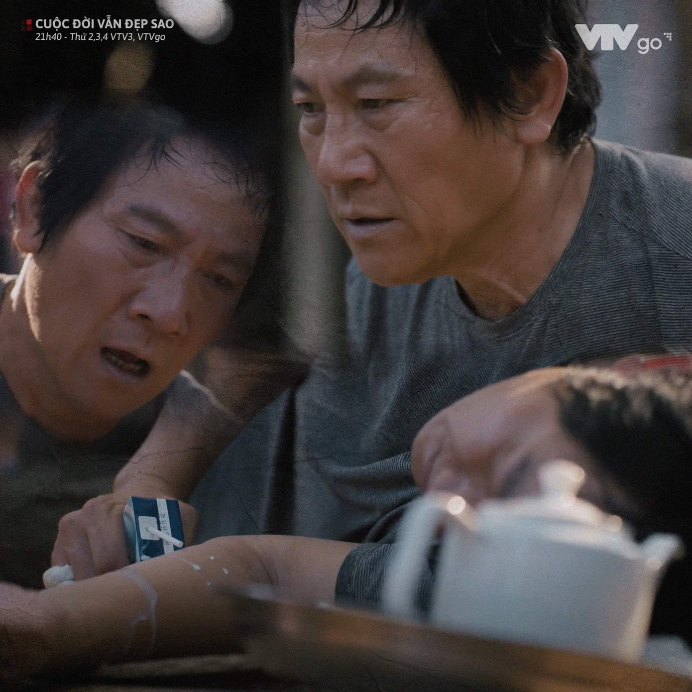 Anh suy sụp sức khỏe sau khi bán máu.