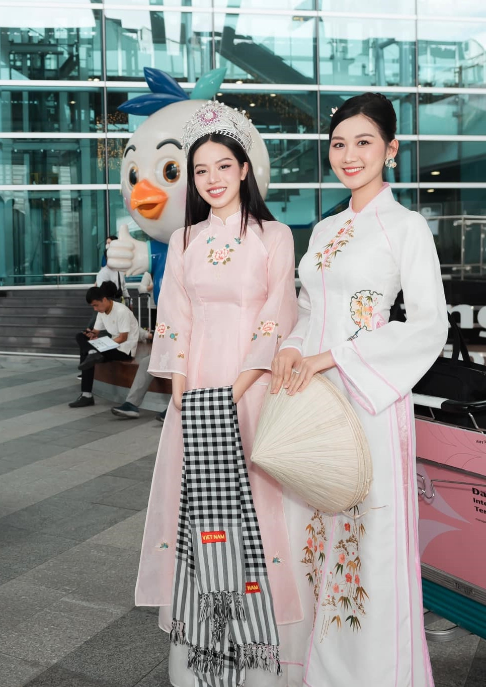 Quế Anh và Thanh Thủy từng tham gia trong sự kiện quảng bá du lịch địa phương. Quế Anh và Thanh Thủy từng tham gia trong sự kiện quảng bá du lịch địa phương.