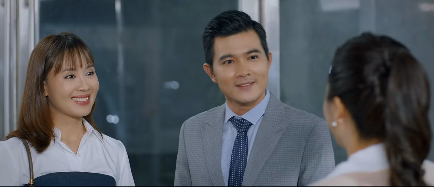 Vợ chồng Nghĩa và Hà có bề ngoài vô cùng hạnh phúc.
