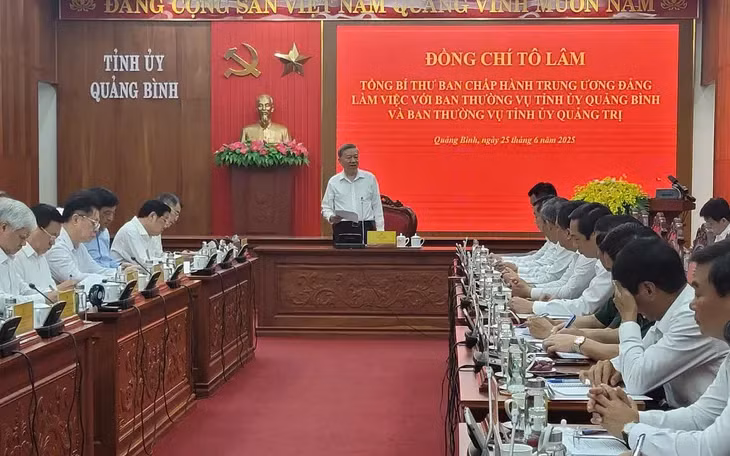 Tổng Bí thư Tô Lâm làm việc với Ban Thường vụ 2 tỉnh Quảng Bình và Quảng Trị.