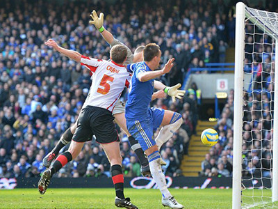 Pha đánh đầu ấn định tỉ số 4-0 của Terry.Ảnh: Getty