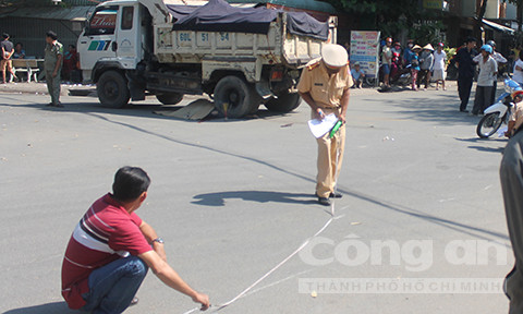 BẢN TIN ATGT: Tai nạn xe khách thảm khốc, 9 người chết tại chỗ ảnh 2