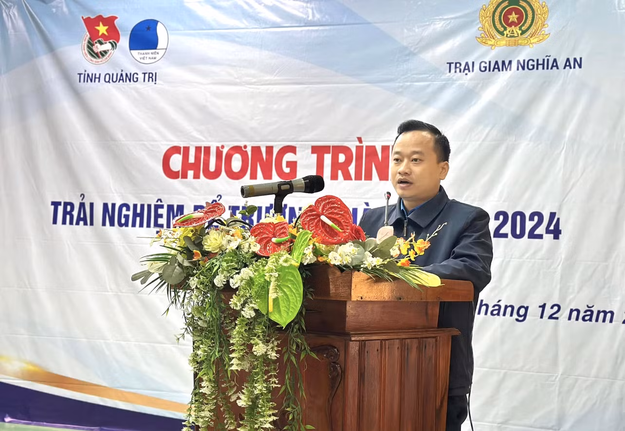 Anh Nguyễn Quốc Toản-Phó Bí thư Tỉnh Đoàn, Chủ tịch Hội LHTN Việt Nam tỉnh Quảng Trị phát biểu tại Chương trình “Trải nghiệm để trưởng thành” năm 2024.