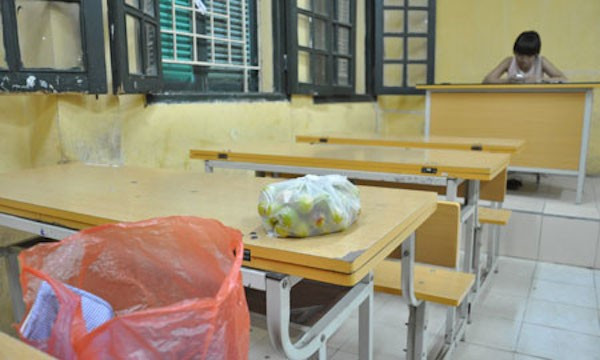 Qua đêm tại phòng thi đại học ảnh 8