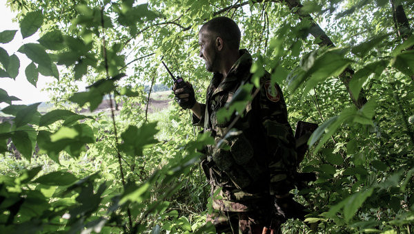 Tự vệ Lugansk tuyên bố chuẩn bị phản công quân chính phủ ảnh 10