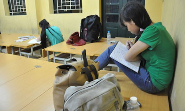 Qua đêm tại phòng thi đại học ảnh 5