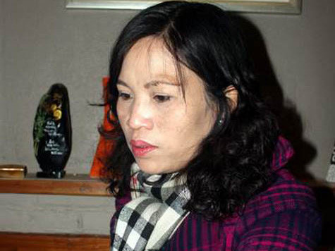 Cô giáo Hương từng được công nhận chiến sĩ thi đua cấp cơ sở, nay "bỗng dưng" mất việc. Cô giáo Hương từng được công nhận chiến sĩ thi đua cấp cơ sở, nay