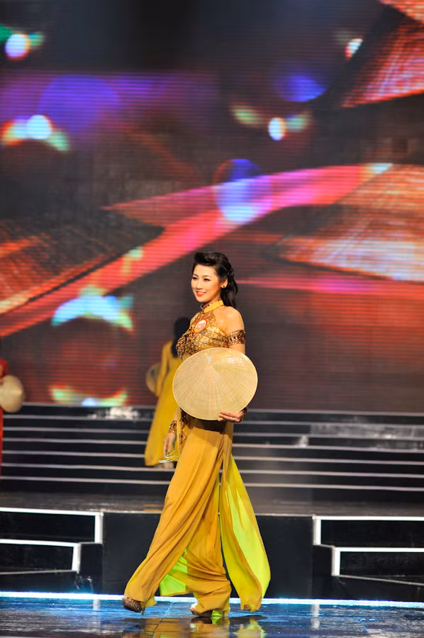Dương Tú Anh