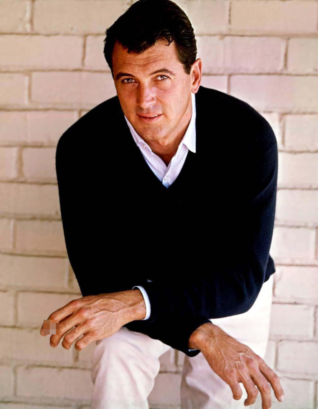 Rock Hudson là tài tử hàng đầu Hollywood thập niên 1950. Ảnh: Getty Images.