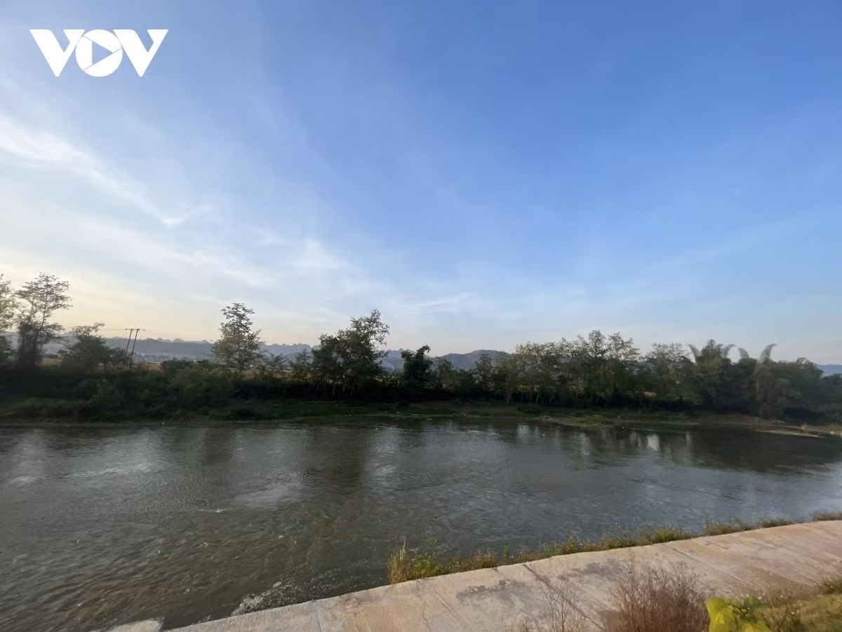 Đoạn sông xảy ra vụ đuối nước thương tâm. Ảnh: VOV. Đoạn sông xảy ra vụ đuối nước thương tâm. Ảnh: VOV.