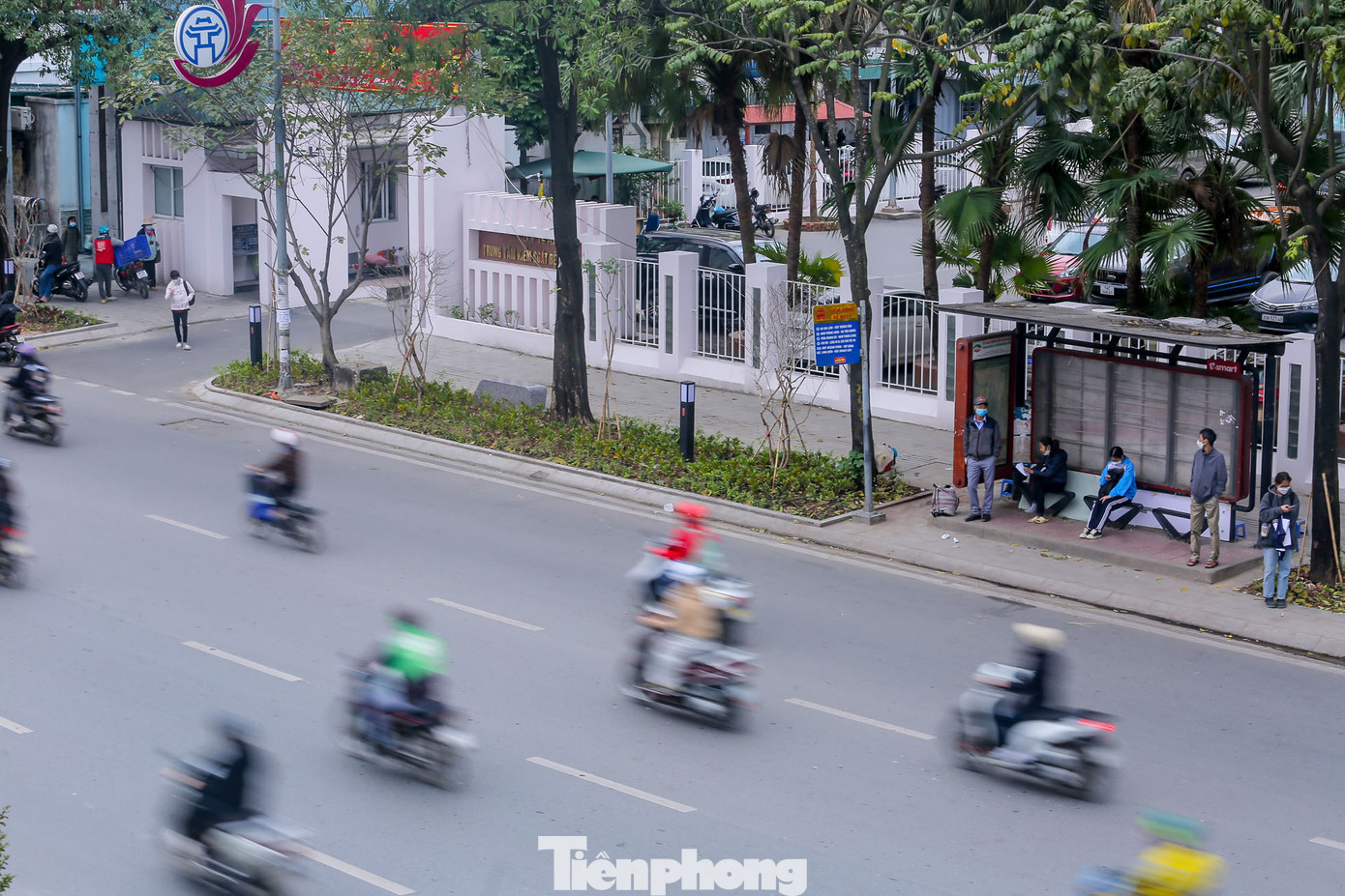 Tuyến đường Nguyễn Chí Thanh trở nên đẹp đẽ, hiện đại và văn minh hơn sau khi được chỉnh trang, cải tạo. Tuyến đường Nguyễn Chí Thanh trở nên đẹp đẽ, hiện đại và văn minh hơn sau khi được chỉnh trang, cải tạo.