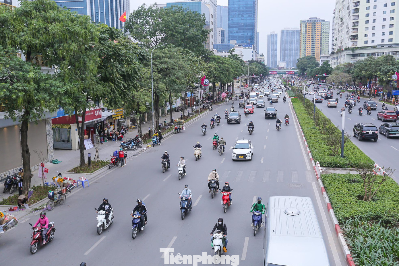 Đầu năm 2023, dự án cải tạo, chỉnh trang, lát đá vỉa hè trên đường Nguyễn Chí Thanh đã được hoàn thành. Đầu năm 2023, dự án cải tạo, chỉnh trang, lát đá vỉa hè trên đường Nguyễn Chí Thanh đã được hoàn thành.
