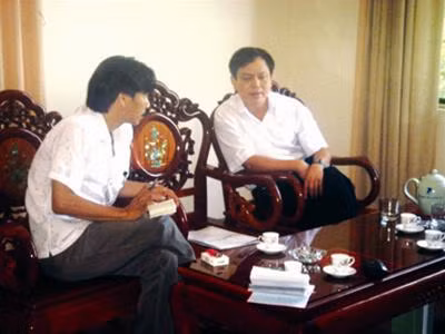 Bí thư Huyện ủy Vĩnh Linh (phải): Cuộc sống của bốn gia đình người tố cáo đã trở lại bình thường(!?)
