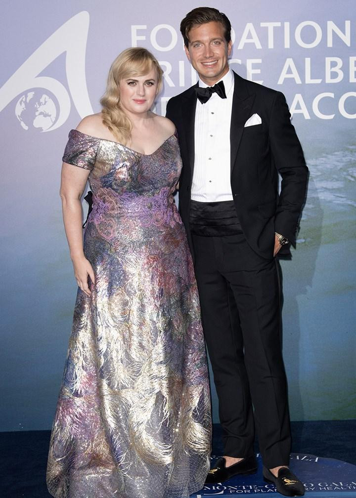 Rebel Wilson sánh đôi bên bạn trai cũ Jacob Busch thuở còn mặn nồng. - Nguồn: Internet.