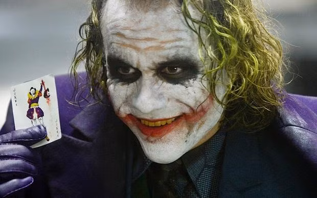 Chân thực mà ám ảnh, Joker trong The Dark Knight như được viết lên dành riêng cho Heath Ledger. - Nguồn: Pinterest.