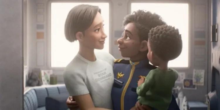 Phân cảnh nụ hôn đầy cảm xúc của gia đình nhỏ. - Nguồn: Internet. Phân cảnh nụ hôn đầy cảm xúc của gia đình nhỏ. - Nguồn: Internet.