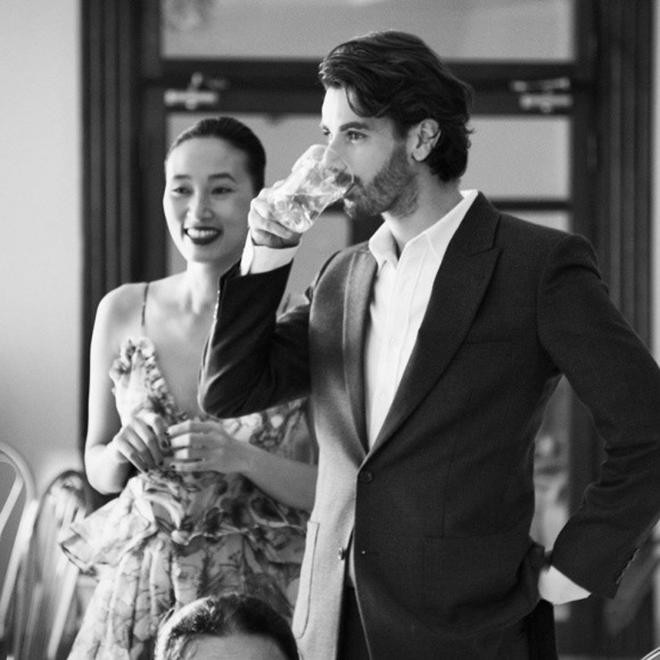 Sau những thành công trên sàn diễn, Trang Khiếu chọn cuộc sống bình yên, lặng lẽ bên bạn trai Tây. Năm 2018, lần đầu tiên cô công khai hình ảnh chồng con trên mạng xã hội khiến công chúng bất ngờ.