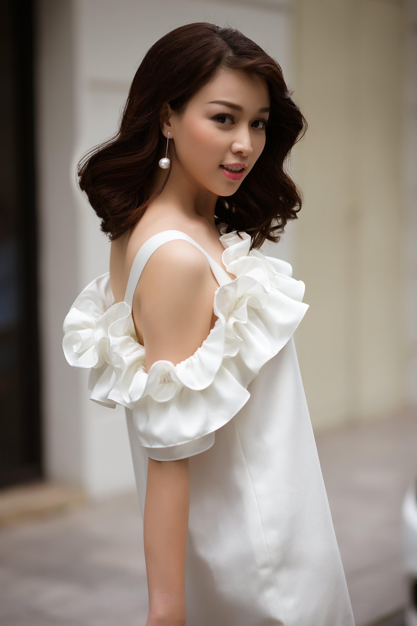 Sau cuộc thi HHVN 2010, Trương Tùng Lan được biết tới là 1 người đẹp năng động của showbiz Việt. Cô thử sức mình ở nhiều lĩnh vực: MC, diễn viên...