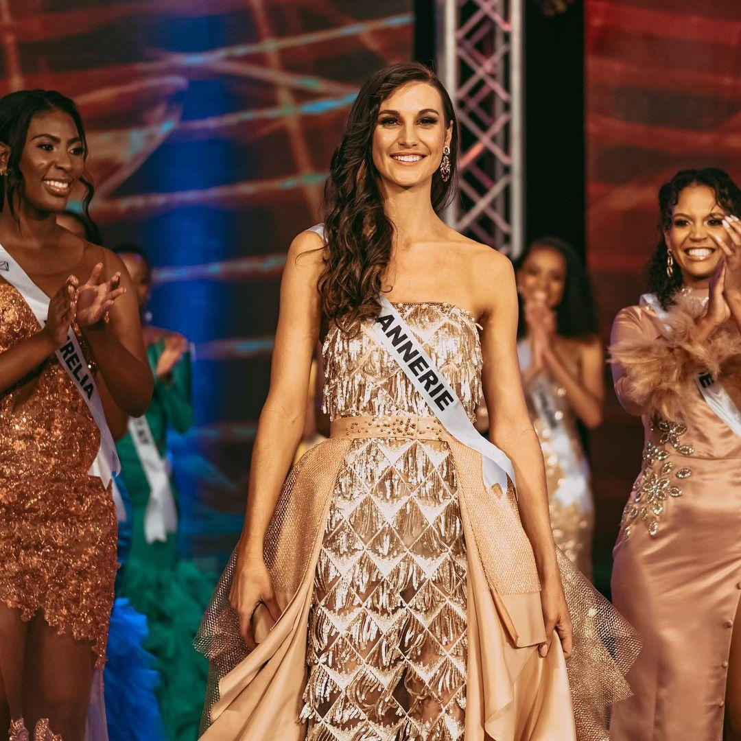 Mới đây, BTC Miss World Namibia đã ra quyết định bổ nhiệm người đẹp Annerie Maré trở thành Hoa hậu thế giới Namibia 2021.