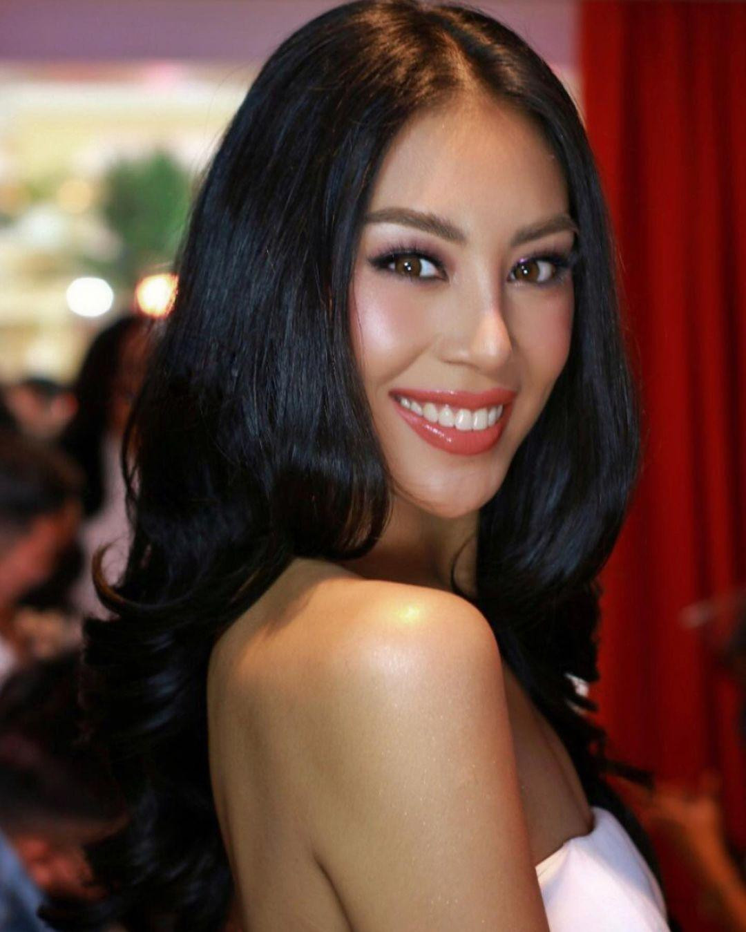 Tối 24/7, người đẹp Dindi Pajares đã chính thức được bổ nhiệm trở thành tân Hoa hậu Siêu quốc gia Philippines 2021 và sẽ đại diện cho đất nước tham dự cuộc thi Hoa hậu Siêu quốc gia 2021 dự kiến diễn ra vào tháng 8 tới tại Ba Lan.