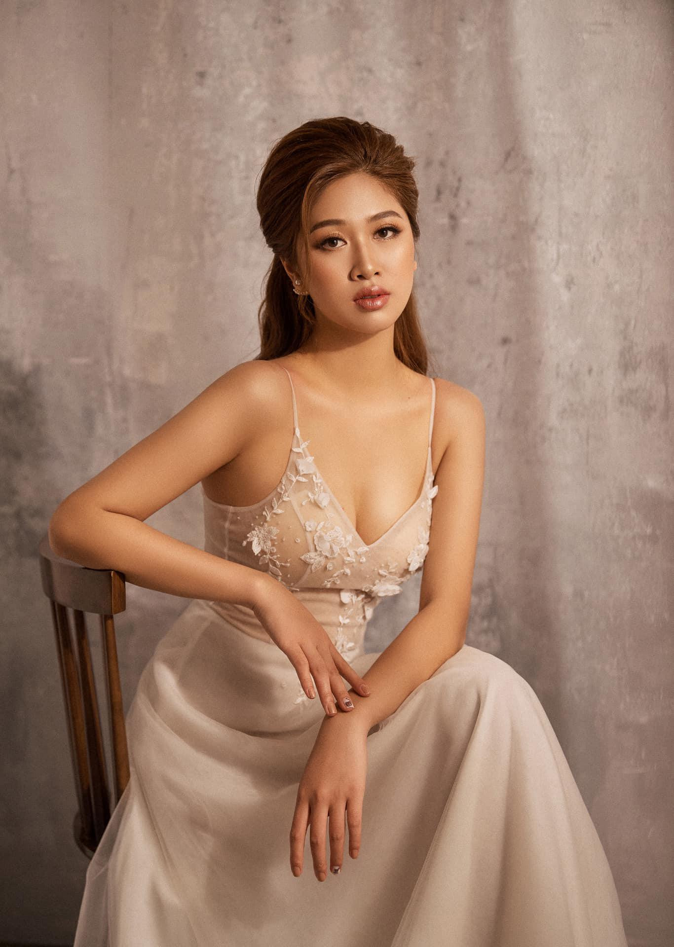 Người đẹp Top 10 HHVN 2020 ngày càng lột xác nóng bỏng và quyến rũ. Người đẹp Top 10 HHVN 2020 ngày càng lột xác nóng bỏng và quyến rũ.