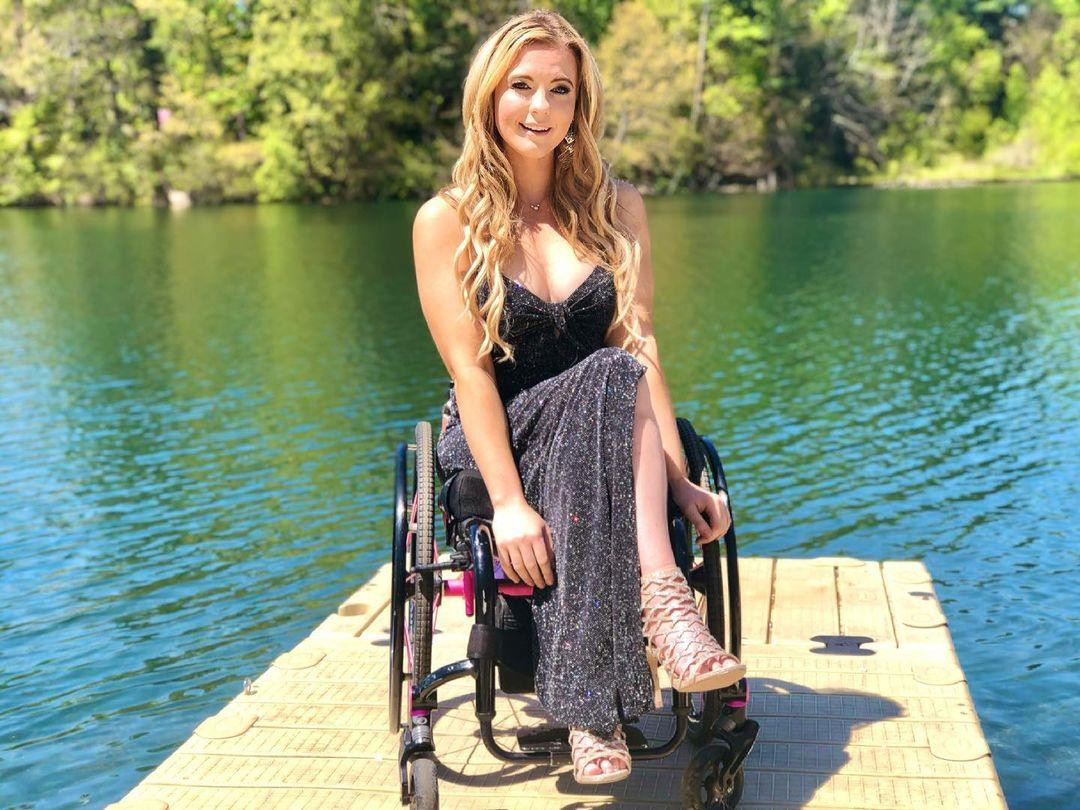 Cô cũng từng tranh tài tại cuộc thi Miss North Carolina USA 2020 và lọt vào top 10.