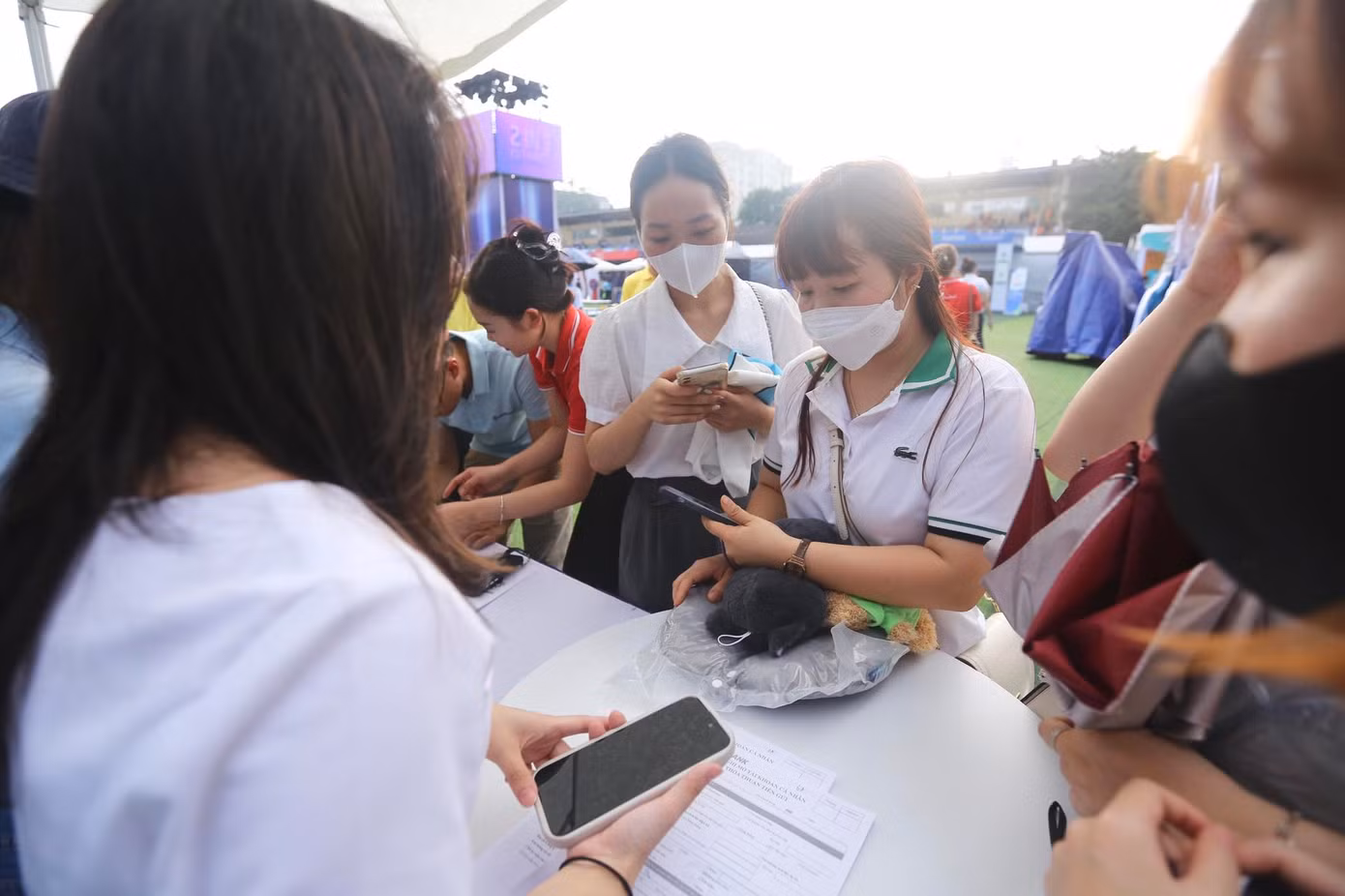 Ngày thẻ Việt Nam 2023 - Sóng Festival là sự kiện thường niên bắt đầu từ năm 2021, với mục đích thúc đẩy thanh toán số. Qua từng năm, sự kiện ngày càng chuyên nghiệp về khâu tổ chức, nhận được sự hưởng ứng từ các ngân hàng, thương hiệu uy tín hàng đầu Việt Nam.