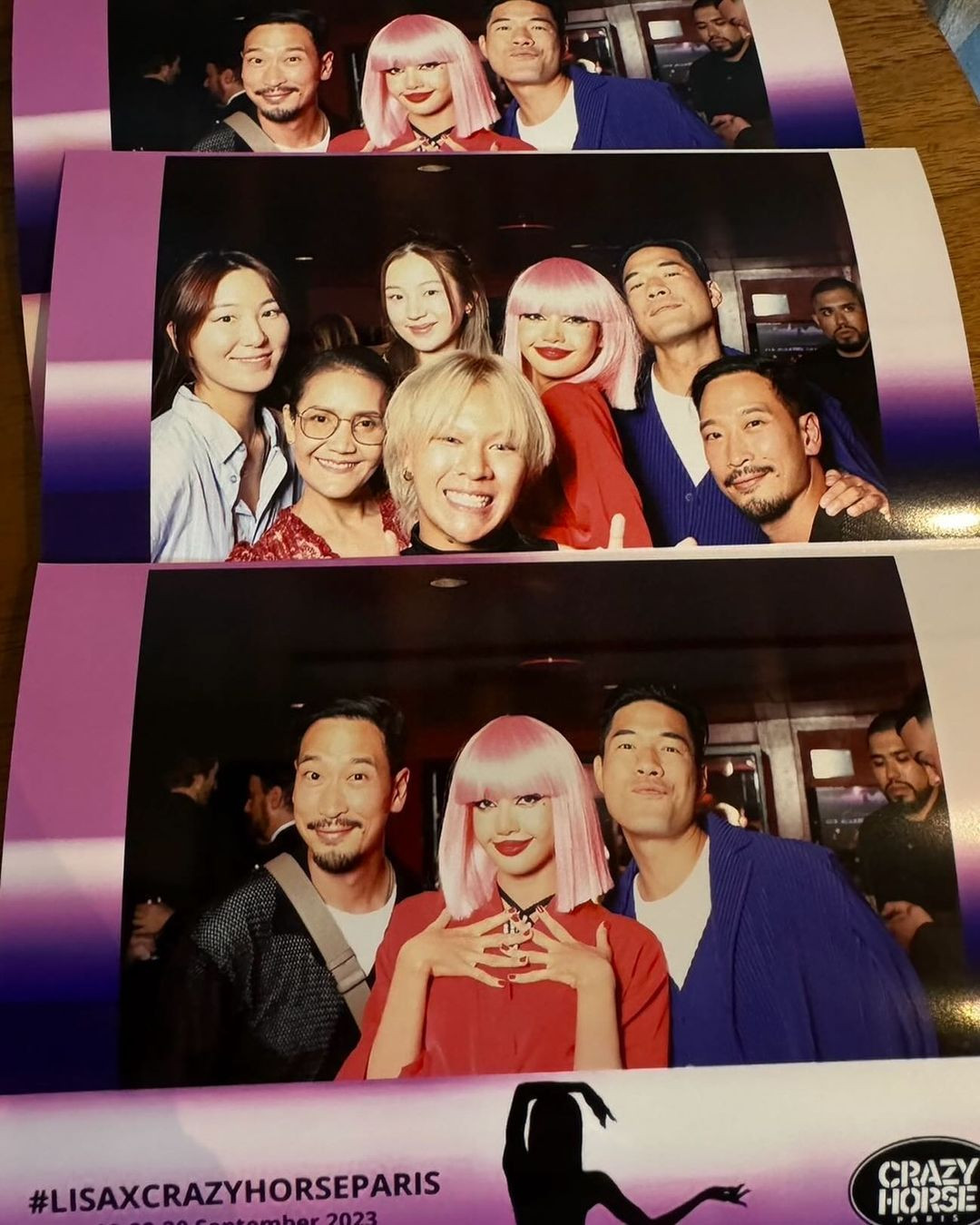 MC Thái Lan Vuthithorn “Woody” Milintachinda đăng ảnh hậu trường với Lisa và mẹ cô. Ảnh: IG. MC Thái Lan Vuthithorn “Woody” Milintachinda đăng ảnh hậu trường với Lisa và mẹ cô. Ảnh: IG.