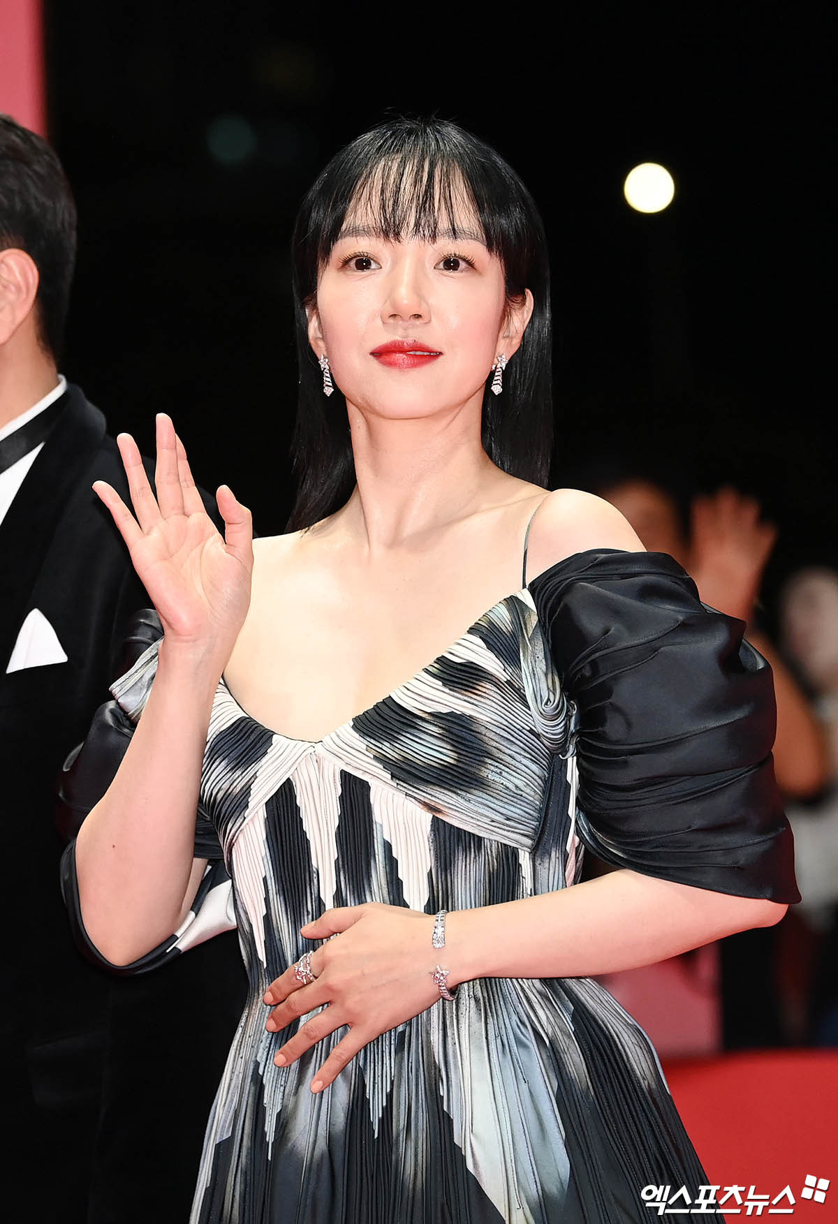 Ngôi sao Phẩm chất quý cô Im Soo Jung đằm thắm tuổi 44.