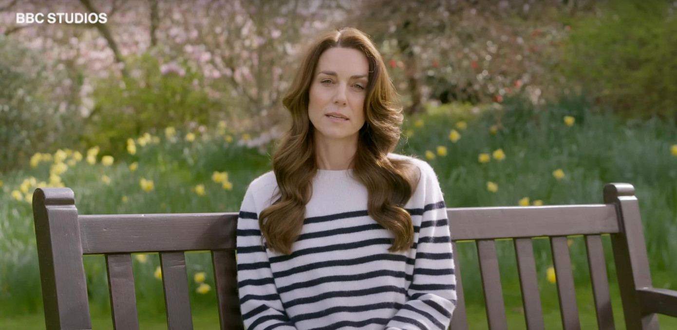 Công nương Kate thừa nhận bị ung thư trong video đăng ngày 23/3.