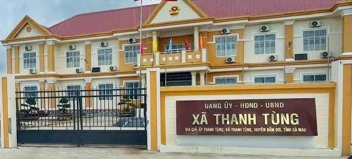 Trụ sở Đảng ủy xã Thanh Tùng. Trụ sở Đảng ủy xã Thanh Tùng.