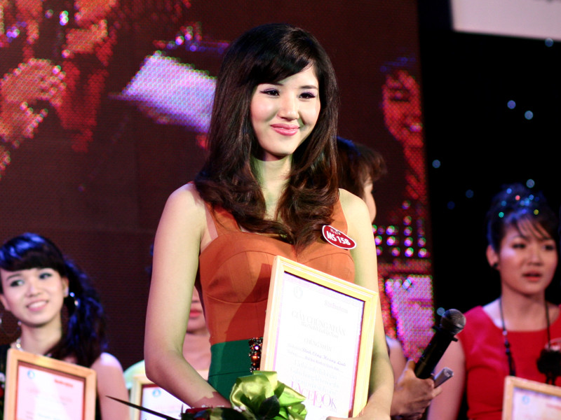 Hạnh phúc khi danh hiệu Gương mặt xuất sắc nhất tại cuộc thi gọi tên Ngô Tuyết Mai