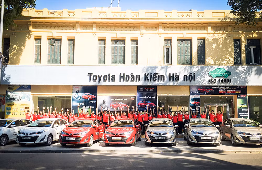 Bất ngờ gặp dàn Toyota Vios 2018 trẻ trung trên phố Hà Nội ảnh 8