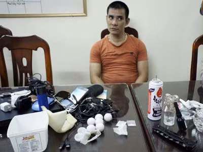 Đối tượng Nguyễn Viết Lâm cùng tang vật 