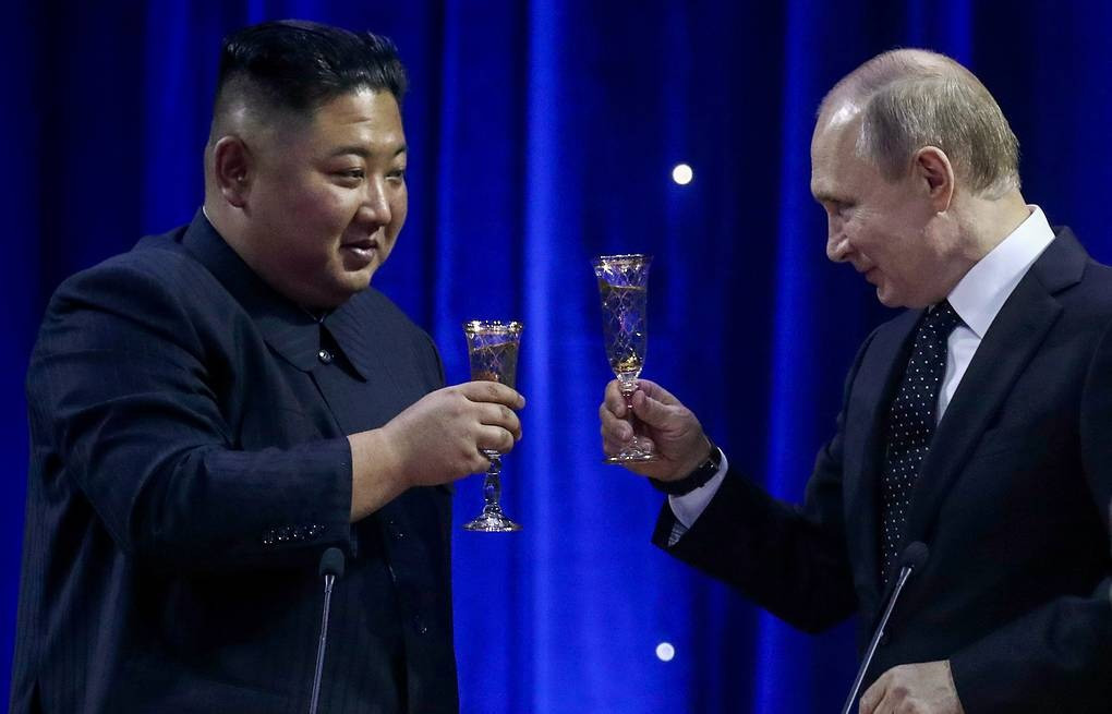 Hai ông Vladimir Putin và Kim Jong-un. Ảnh: Tass Hai ông Vladimir Putin và Kim Jong-un. Ảnh: Tass