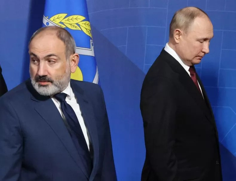 Thủ tướng Armenia Nikol Pashinyan và Tổng thống Nga Vladimir Putin tại hội nghị thượng đỉnh Tổ chức Hiệp ước An ninh Tập thể (CSTO) tháng 11/2022 ở Yerevan (Armenia). Ảnh: Getty Thủ tướng Armenia Nikol Pashinyan và Tổng thống Nga Vladimir Putin tại hội nghị thượng đỉnh Tổ chức Hiệp ước An ninh Tập thể (CSTO) tháng 11/2022 ở Yerevan (Armenia). Ảnh: Getty