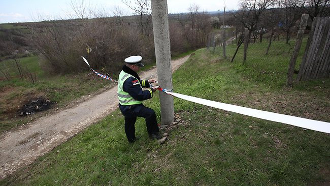 Cảnh sát khoanh vùng hiện trường vụ án