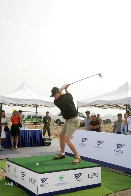 Huyền thoại Golf thế giới dạy chơi golf tại Khu đô thị Ecopark ảnh 7