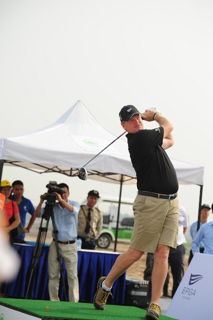 Huyền thoại Golf thế giới dạy chơi golf tại Khu đô thị Ecopark ảnh 3