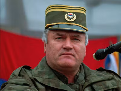 Ratko Mladic hồi còn nắm quyền lực