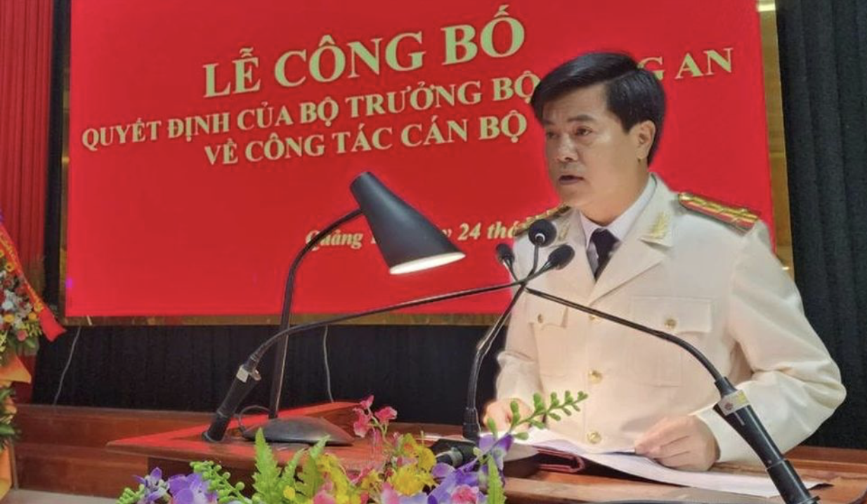 Tân Giám đốc Công an tỉnh Quảng Trị, Đại tá Nguyễn Đức Hải phát biểu nhận nhiệm vụ.