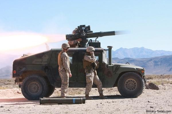 Hệ thống tên lửa BGM-71 TOW lắp trên xe Humvee. Ảnh: Military Today