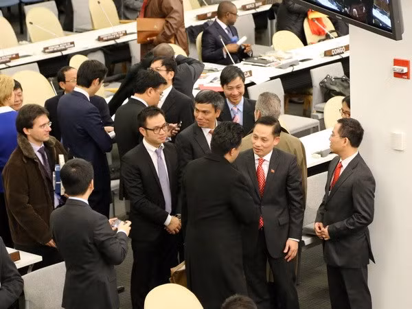 Các nước chúc mừng Việt Nam trúng cử với số phiếu bầu cao nhất. (Ảnh: Lê Dương-Quang Tuyến/Vietnam+)