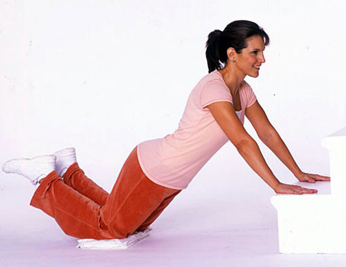 11 động tác giảm cân nhanh với cầu thang ảnh 2