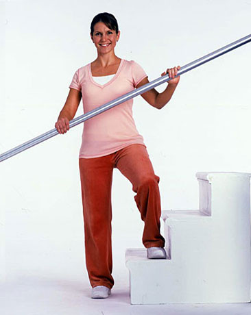 11 động tác giảm cân nhanh với cầu thang ảnh 5