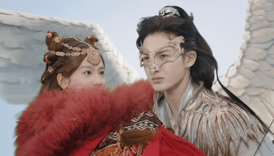 Kỹ xảo của phim do Bành Tiểu Nhiễm và Phùng Thiệu Phong đóng chính bị đánh giá kém. Kỹ xảo của phim do Bành Tiểu Nhiễm và Phùng Thiệu Phong đóng chính bị đánh giá kém.