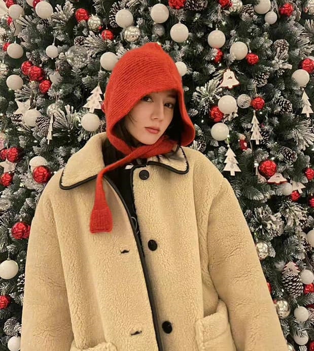 Nhiệt Ba thường chia sẻ hình ảnh trong cuộc sống với người hâm mộ.